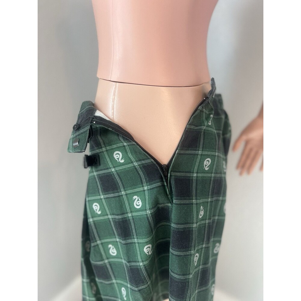 Wizarding World of Harry Potter Green Plaid Slytherin Skirt Size 2X MINI Y2K#101 - Picture 8 of 11